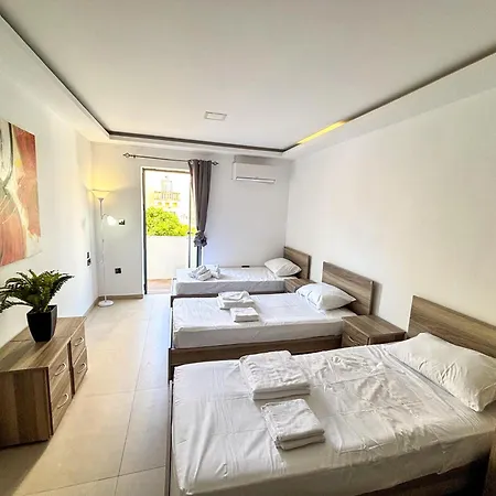 Queen Gate 4 Apartment *